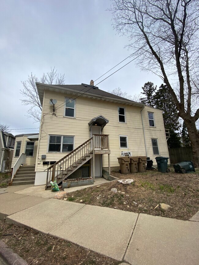 Building Photo - 417 Elmside Blvd