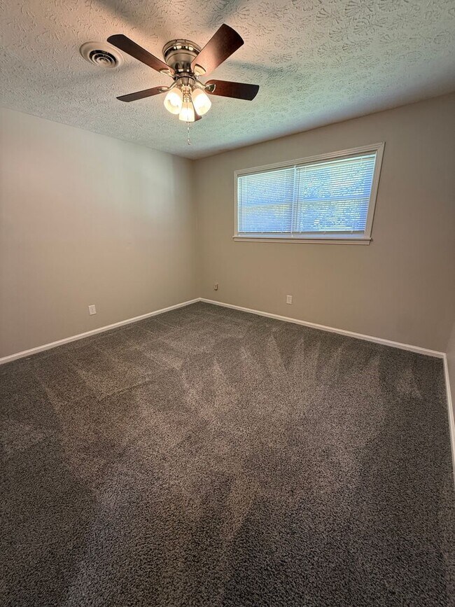 Foto del edificio - Cozy 2 Bed 1 Bath Duplex