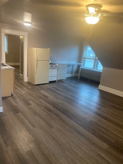 living room_Kitchen - 6740 Montgomery Rd