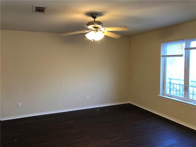 Foto del edificio - 835 W Piedmont Pl