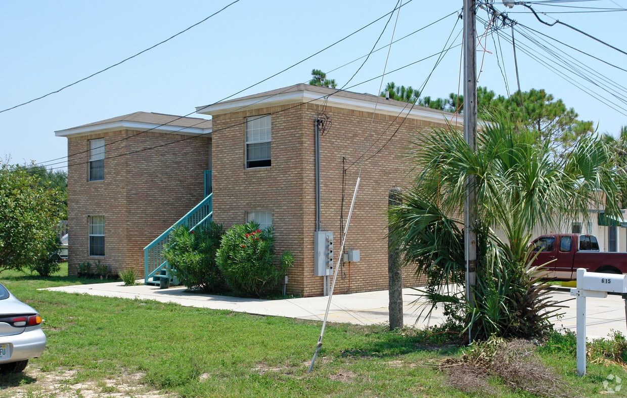 Foto principal - 617 Gardenia St