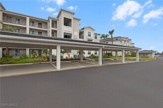 Building Photo - 15345 Grn Acrs Ave