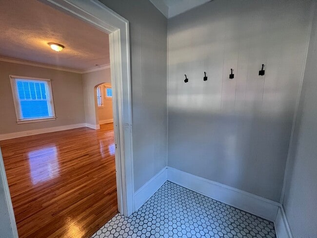 Building Photo - Beautiful Four Bedroom Home with Central Air!