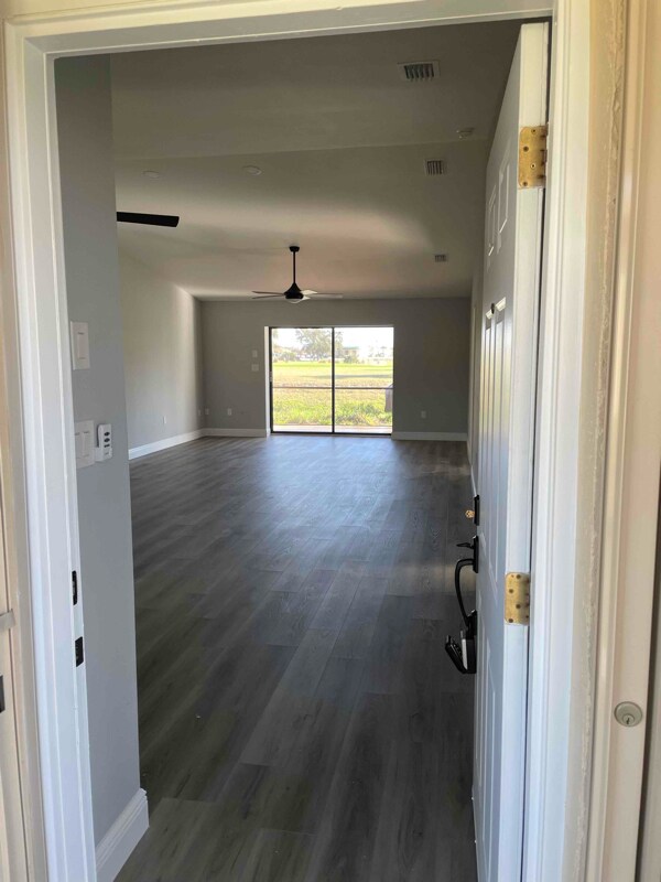 Building Photo - 464 Boundary Blvd