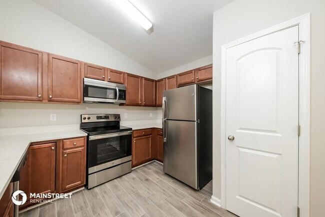 Building Photo - 661 SWITCHBACK CT, HIGH POINT, NC 27265