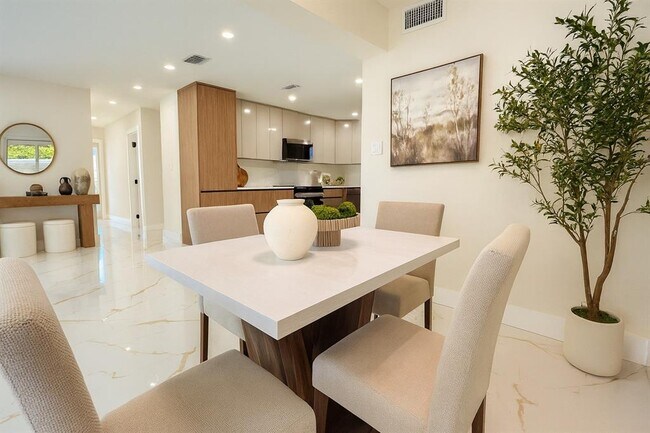 Foto del edificio - 3801 NE 16th Ter