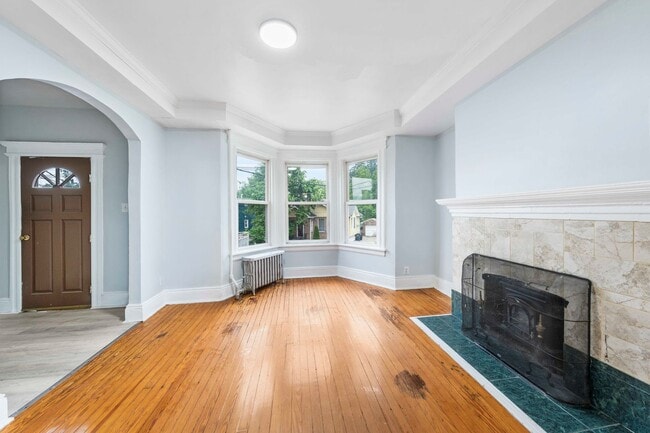 Photo - 2768 Vauxhall Road Apartment