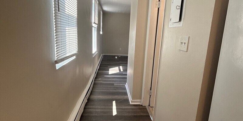 Foto principal - 3545 Harvey Ave