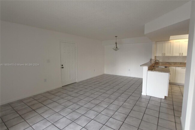 Building Photo - 8540 SW 212th St