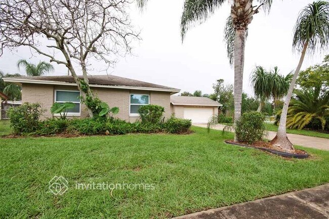 Foto del edificio - 3900 Lejune Ave