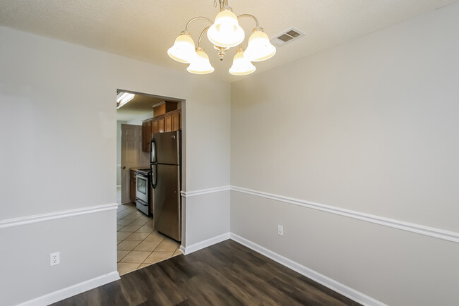 Building Photo - Beautiful Home Close To Ft Gordon!