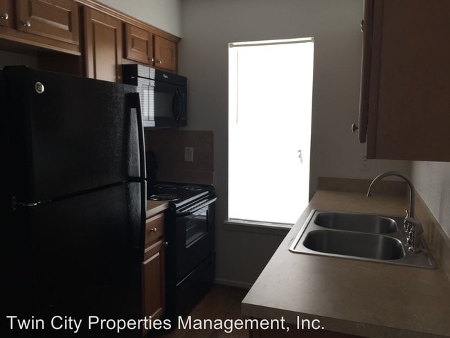 Building Photo - 3700 Elliott St