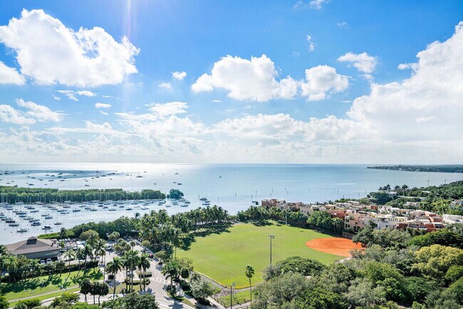 Foto del edificio - 2889 McFarlane Rd