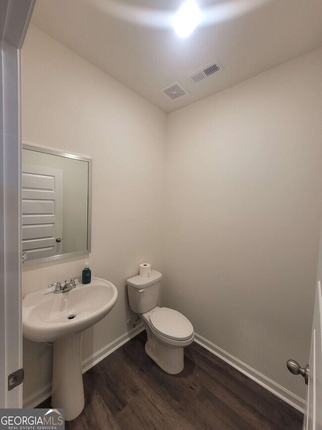Building Photo - 2021 Vidalia Ct