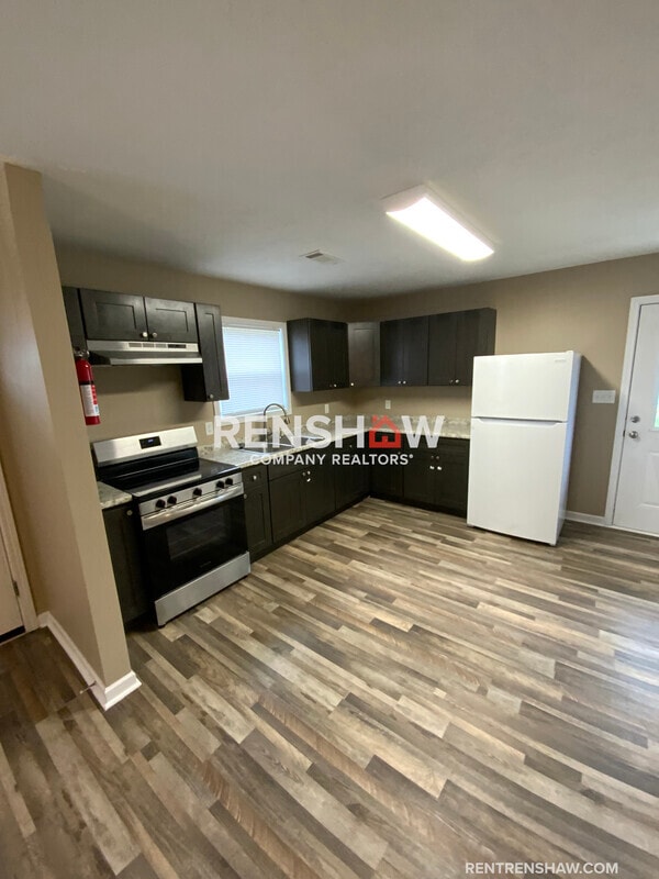 Building Photo - 477 Dana St