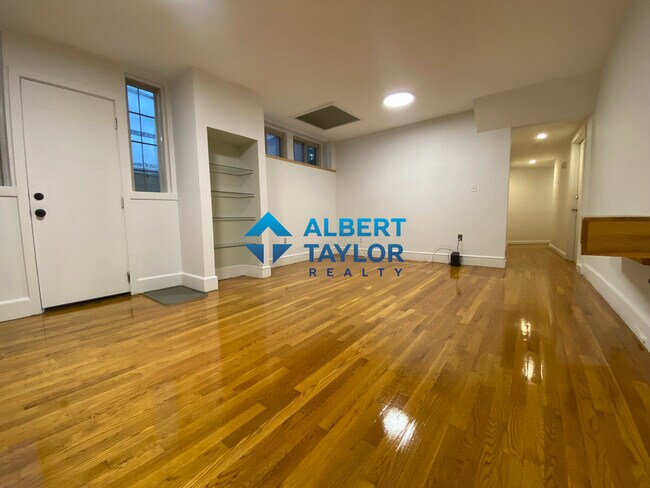 Building Photo - 90 Bynner St