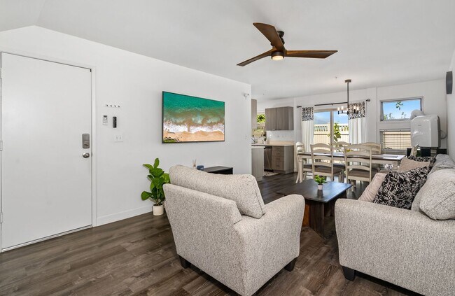 Foto del edificio - Furnished Townhome with Garage, 3 bedroom/2.5 Bathroom at Kamalani Flats