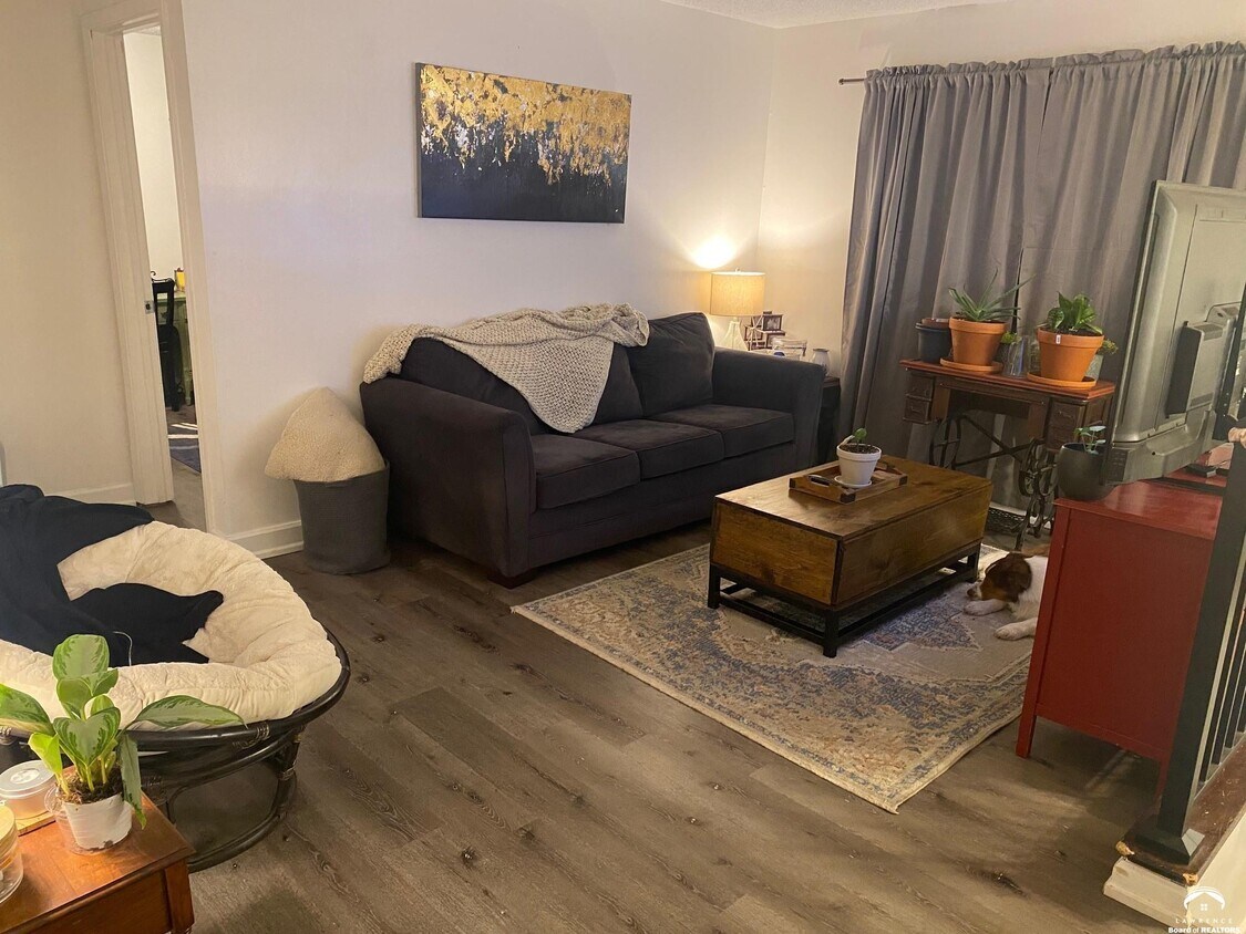 1302 Randall Rd, Lawrence, KS 66049 Townhouse for Rent in Lawrence