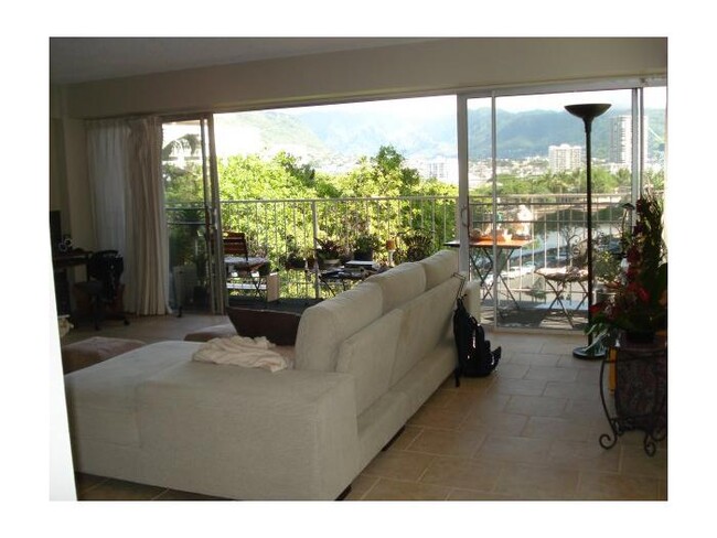 mountain view from the living room - 1645 Ala Wai Blvd