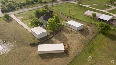 Building Photo - 3500 W Farm to Market 5