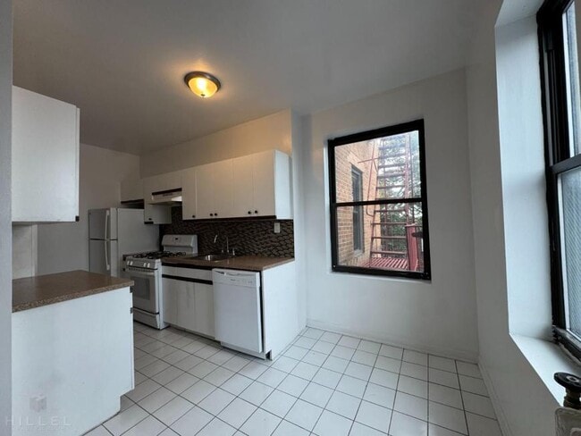 Foto del edificio - 1 bedroom in FLUSHING NY 11358