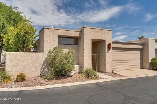 Building Photo - 4461 E Bullrush Ln