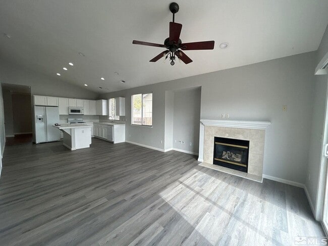 Building Photo - 2841 Granville Dr