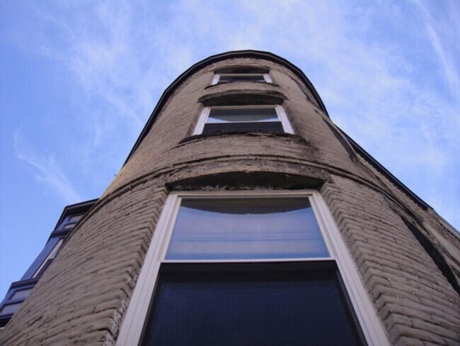 Foto del edificio - Price Rd 4-Bed