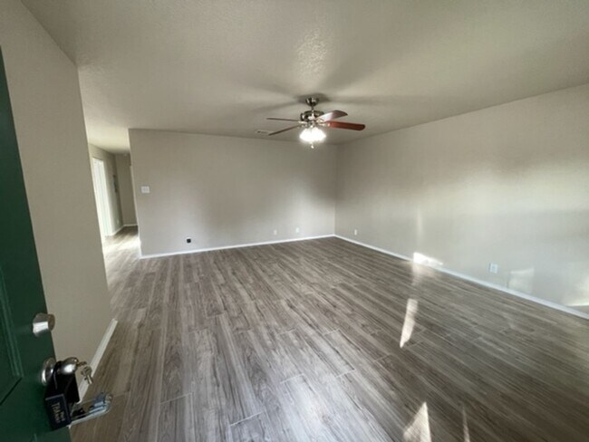Foto del edificio - Move-in Ready 3-Bed, 2-Bath Home in Riposa Vita! (SE San Antonio)