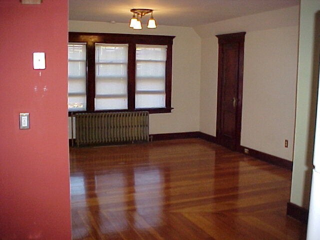 Building Photo - 950 Elm St