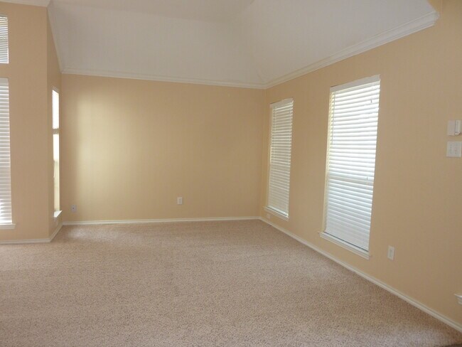 Foto del edificio - 4013 Aldenham Dr