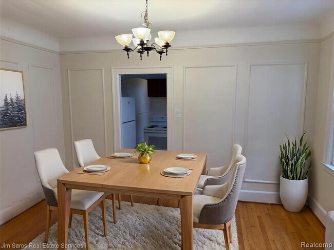 Foto del edificio - 825 Beaconsfield Ave