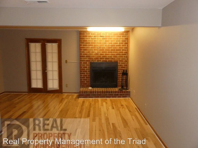 Building Photo - 2 br, 1.5 bath House - 323 Mar Don Hills Ct.