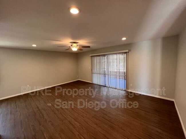 Foto del edificio - 1041 Flax Ct