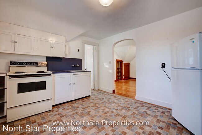 Foto del edificio - 1 br, 1 bath House - 1324 SW Evergreen