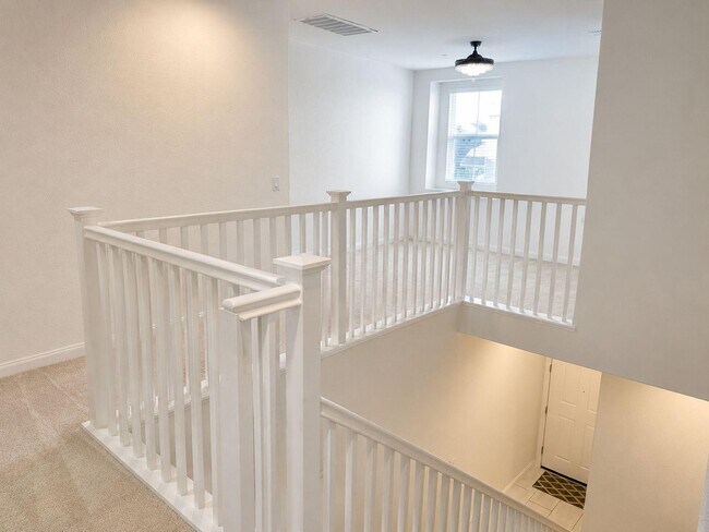 Building Photo - 1058 Sagittaria Cir