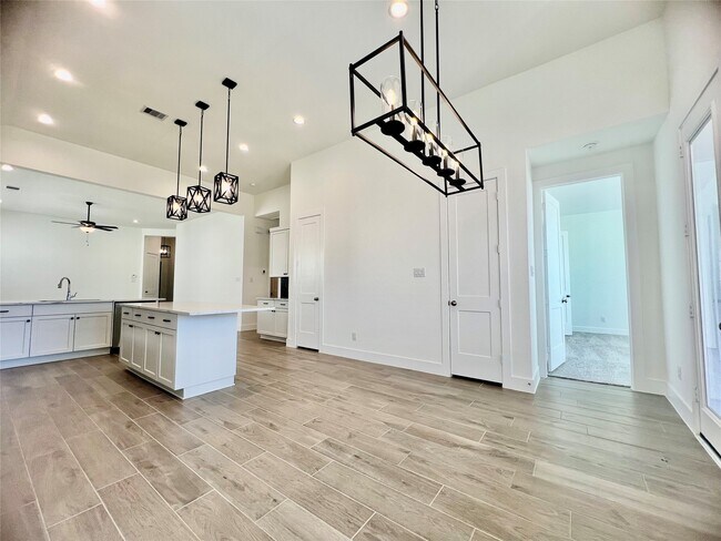 Foto del edificio - 10642 Blossom Bend Ln