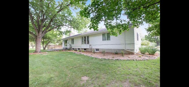 Back - 20660 Edgewood Dr