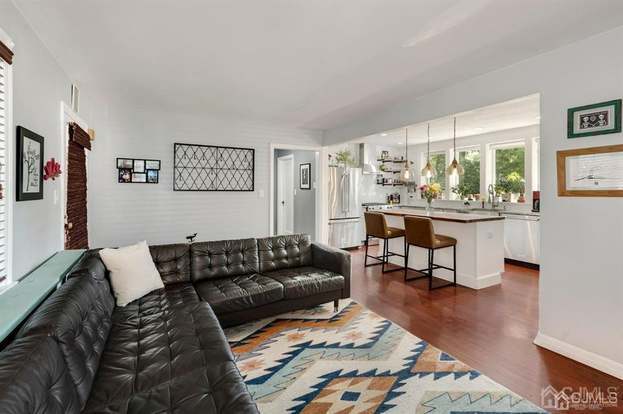 Foto del edificio - 230 Highland Dr