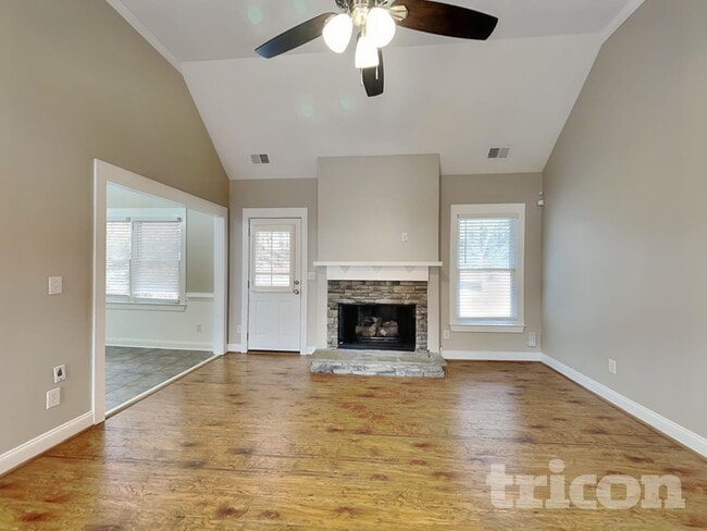 Building Photo - 71 Jefferson Dr