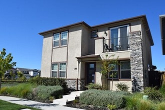 Building Photo - 2853 Honey Opal Ave