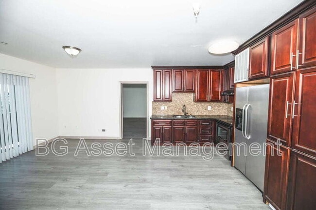 Building Photo - 1459 MacArthur Blvd