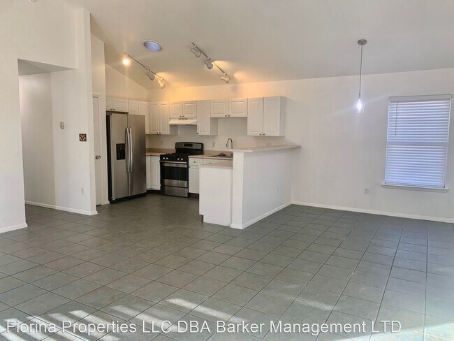 Building Photo - 3 br, 2 bath House - 4600 Arroyo Chico