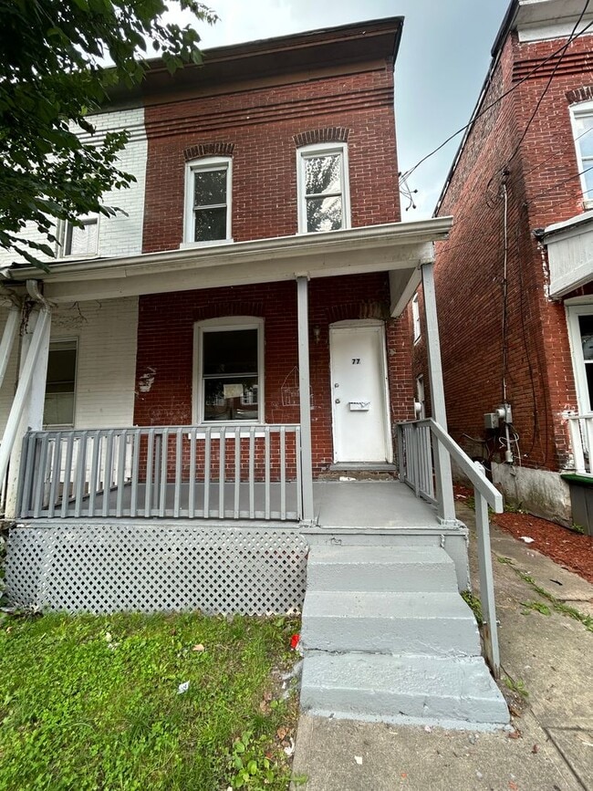 Building Photo - 77 Race St