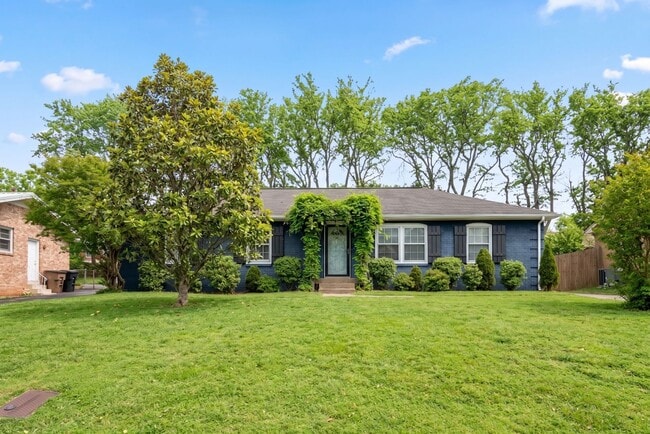 Building Photo - 514 Continental Dr