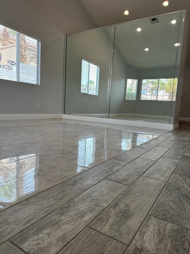 Building Photo - 3552 Kahala Bay Ln