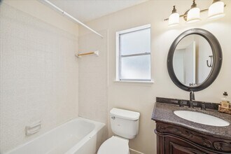 Building Photo - 1119 Downing Cir