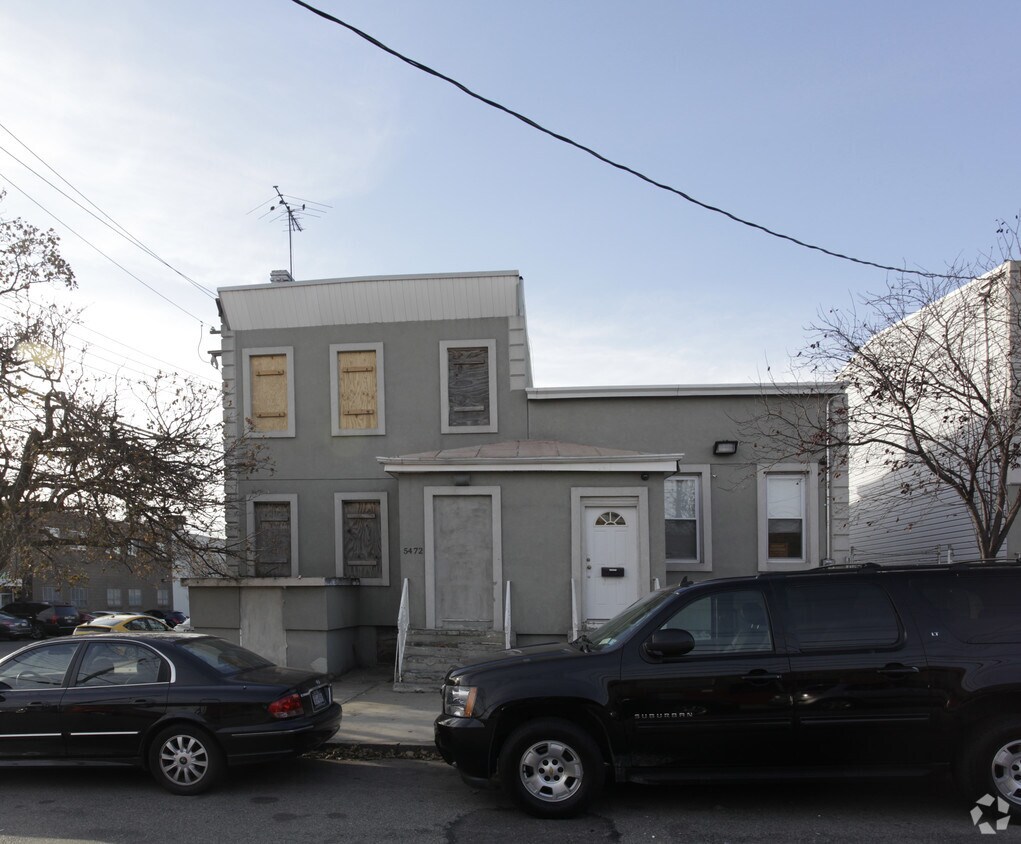 Building Photo - 5472 46th St