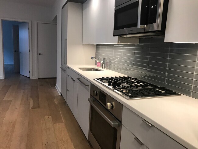 Foto del edificio - 129 W St NW