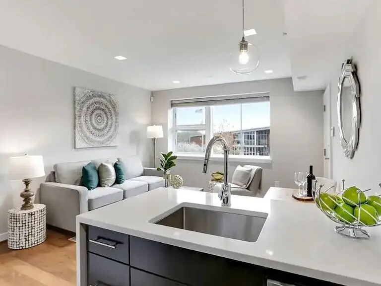 Foto principal - 1710 Gales St NE
